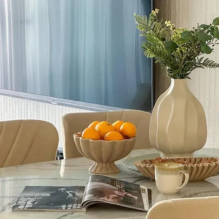 Qoople Triumph 17 Near Cleopatra Apartman