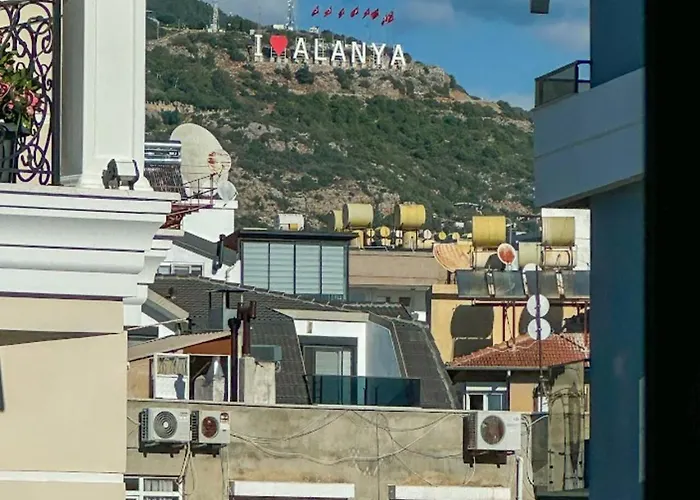 Qoople Triumph 17 Near Cleopatra Apartman Alanya