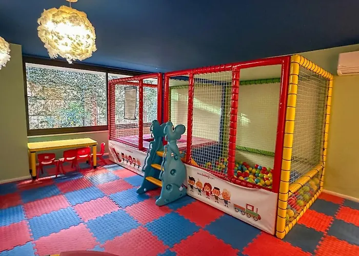 Qoople Triumph 17 Near Cleopatra * Alanya