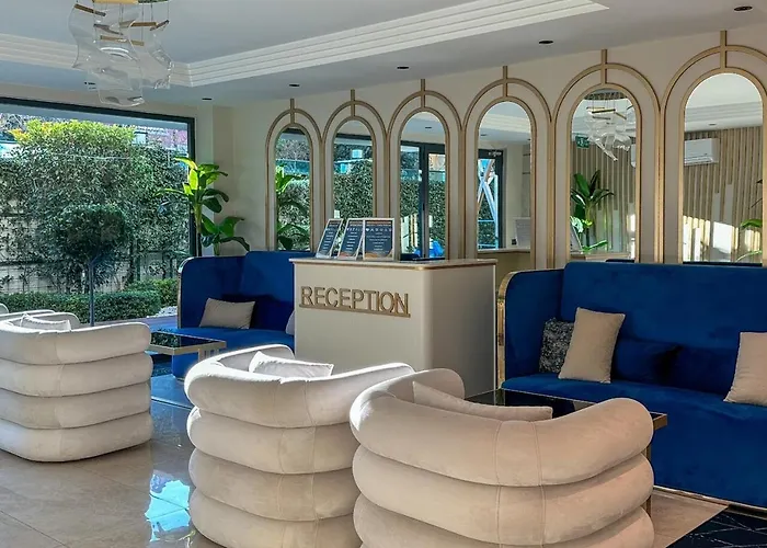 Qoople Triumph 17 Near Cleopatra Apartman Alanya